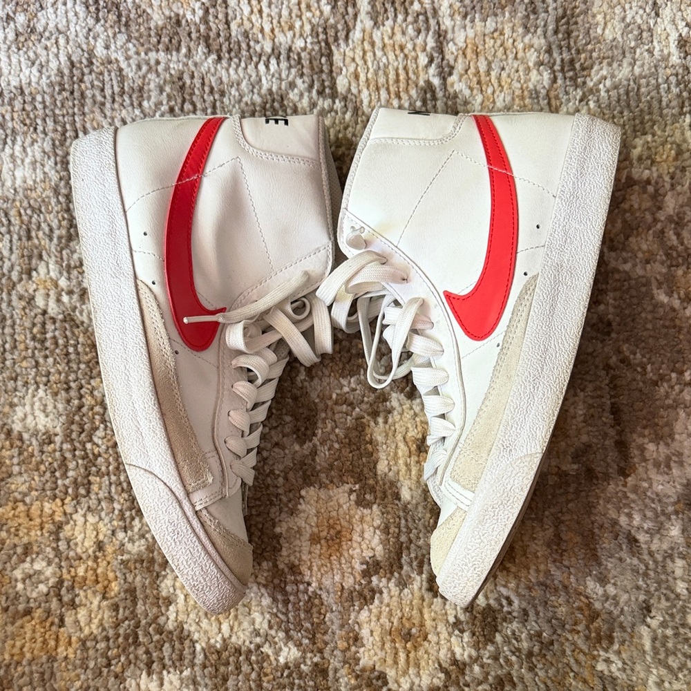 Nike Blazers red blue